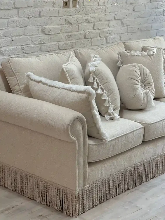 کاناپه راحتی آراد دکور